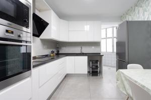 Home2Book Stylish & Roomy Santa Cruz City Center