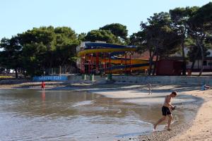 Apartments by the sea Medulin - 17995 