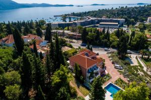 Family friendly apartments with a swimming pool Mlini, Dubrovnik - 8579