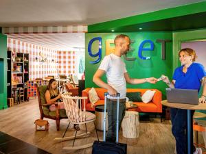 Hotels Greet Annecy Cran Gevrier By Accor : photos des chambres