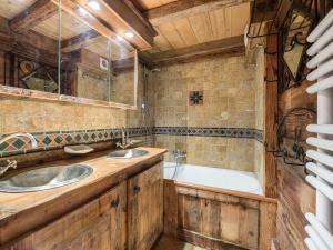 Charmant duplex 6 pers. au cœur de Courchevel avec accès direct aux pistes - FR-1-563-54