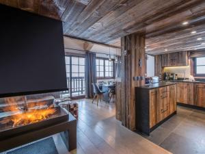 Chalets Chalet Meribel, 6 pieces, 10 personnes - FR-1-566-24 : photos des chambres