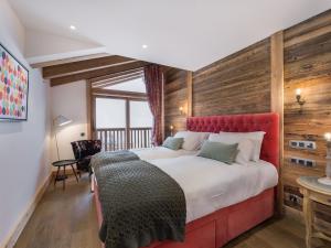 Chalet de luxe avec sauna à Courchevel - FR-1-563-89