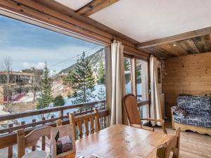 Appartement chalet au cœur de Courchevel Moriond, idéal pour 5 personnes - FR-1-563-19