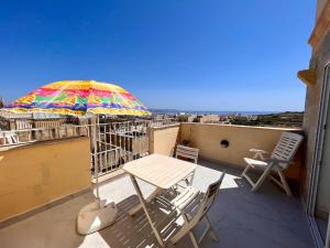 Deluxe Double Room with Balcony and Sea View room in All Nations Holiday Home