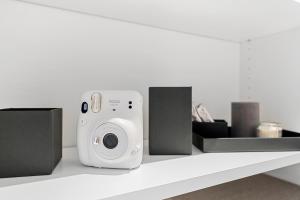 VibeStudio 304 - Central - AC - Licensed - Parking Nearby