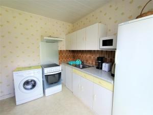 Aix-les-Bains : T2 RDC Maison avec Jardin, Animaux admis - FR-1-555-5