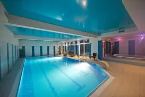 Hotel Kameralny - 亨齐内