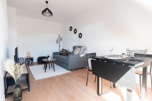 Appartements Bienvenue chez vous Tres calme et en plein centre : photos des chambres