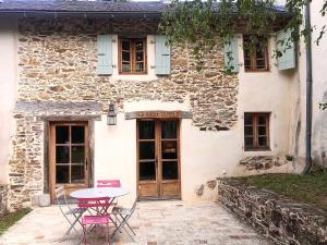 Maisons de vacances La Ferme bio de la Salvanie : Maison 1 Chambre