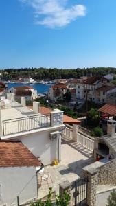 Holiday Sea View Apartment Milna