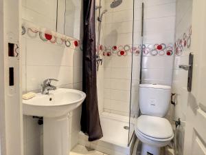 Studio Carré dOr. 2 mins from the Croisette. 143