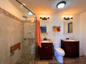 Casa Saguaro - Newly Remodeled, Pool and Mtn Views