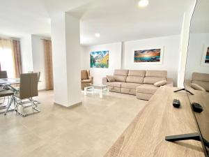 Sonrisa Deluxe Apartments, Levante