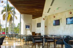Holiday Inn & Suites - Puerto Vallarta Marina & Golf by IHG