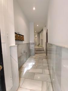 Estupendo estudio al lado de plaza la Merced