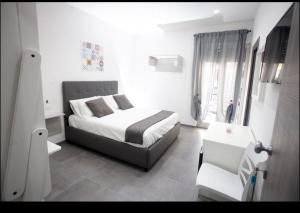 Classic Quadruple Room room in Amazing Napoli
