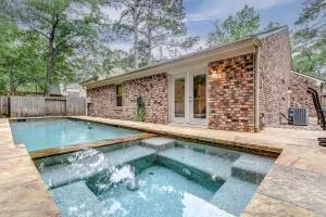 Pool & Spa! Whimsical Heart of The Woodlands - Tomball