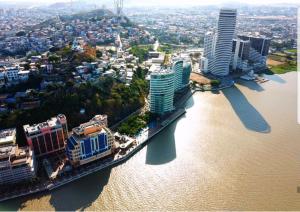 Ecusuites Resort Riverfront Family Dept Santa Ana Gye