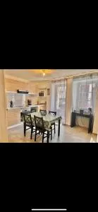 Maison 2 Chambres - TV - CLIM - BABY FOOT - 尚尼耶