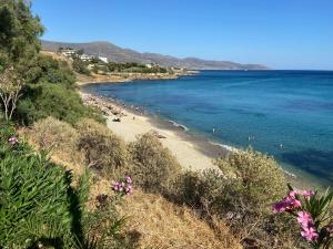 Villa Mahe Tennis Karystos island EVIA - BYour Home