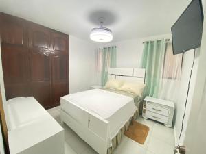 Santiago Monumental Area Cozy 3 bedrooms Apartment for 7 peoples - transportation 24 hours-9