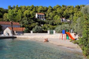 Apartments by the sea Brna, Korcula - 7553