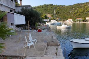 Apartments by the sea Zaklopatica, Lastovo - 8346