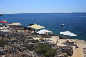 Apartments by the sea Zavalatica, Korcula - 9138