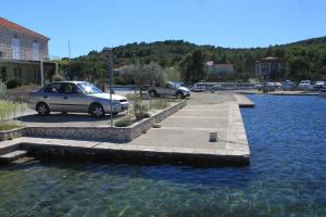 Seaside apartments with a swimming pool Lumbarda, Korcula - 9303