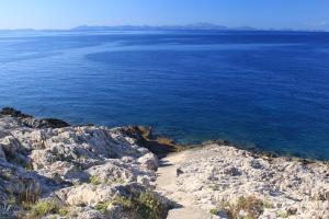 Apartments by the sea Zavalatica, Korcula - 9274