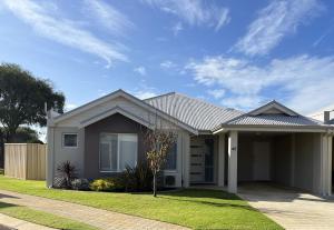 By the Beach - 4hvězdičkové hotely ve městě Broadwater