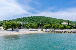 Apartments by the sea Drace, Peljesac - 10126