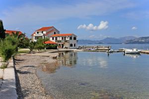 Apartments by the sea Sreser, Peljesac - 10227