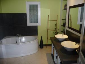 Villas Aux portes de la Camargue entre Nimes et Arles : photos des chambres