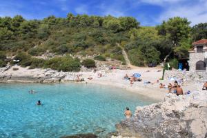 Family friendly house with a swimming pool Zavalatica, Korcula - 9476