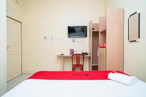 RedDoorz Syariah near Taman Siring 2