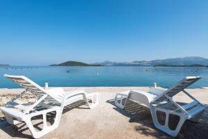 Apartments by the sea Cove Pjestata, Peljesac - 12381