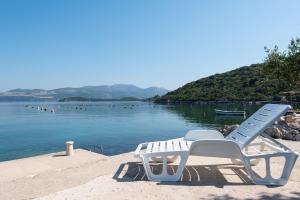 Apartments by the sea Cove Pjestata, Peljesac - 12381