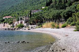 Family friendly apartments with a swimming pool Trpanj Peljesac 15603