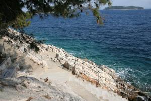 Apartments by the sea Prizba, Korcula - 4483