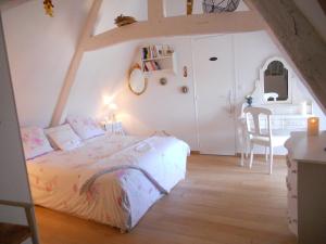 B&B / Chambres d'hotes chambre le nid du phare avec jacuzzi : photos des chambres