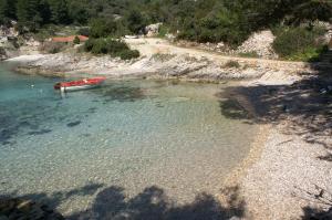 Secluded house with a parking space Cove Rasohatica, Korcula - 16651