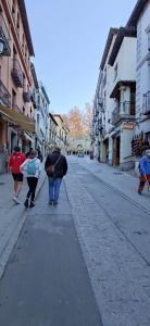 Precioso apartamento en Cuesta Gomérez -Puerta de las Granadas- con balcón a la Alhambra