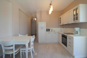 Albania Dream Beachfront Apartment