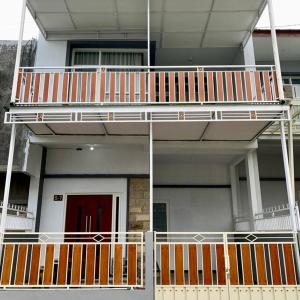 Kayz Villa Batu dengan Kolam Renang Pribadi