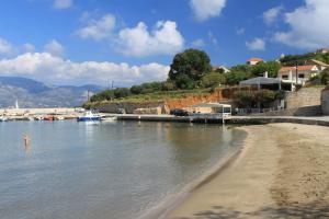 Apartments by the sea Lumbarda, Korcula - 4437