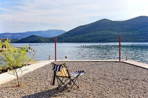 Apartments by the sea Zuronja, Peljesac - 10123