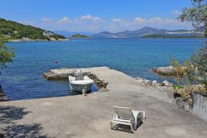 Apartments by the sea Zuronja, Peljesac - 10134