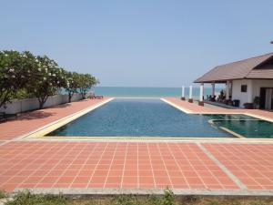 2-Bedroom Khanom Beach Ocean Front Condo